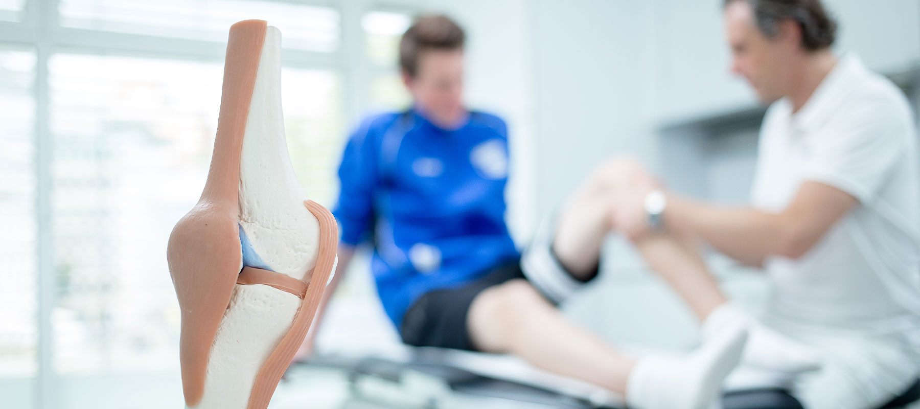 Konservative orthopädische Behandlung bei OCS Düsseldorf: Therapie ohne Operation